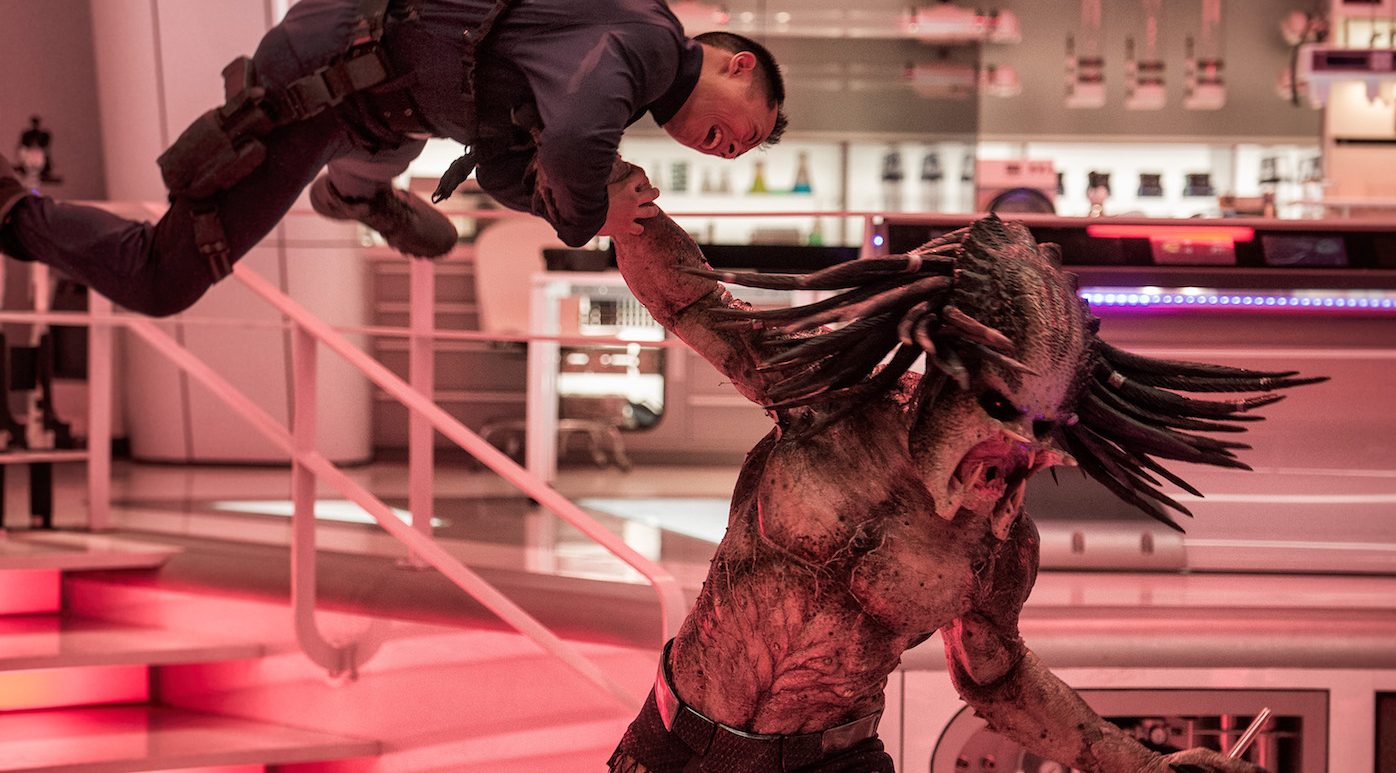 First Look at The Predator Cast! - Alien vs. Predator Galaxy