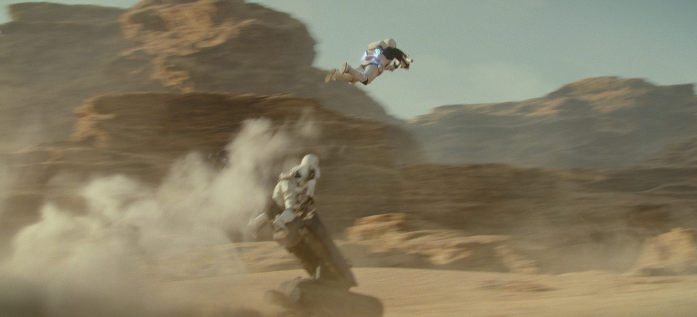 4 New Star Wars: The Rise of Skywalker Images Include Flying ...