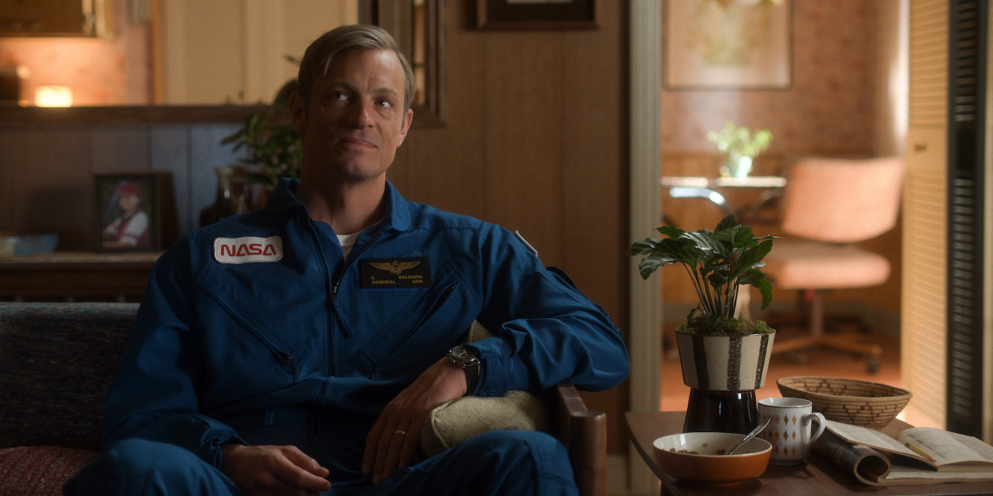 Cinematographer Stephen McNutt on Lighting the Moon in ...